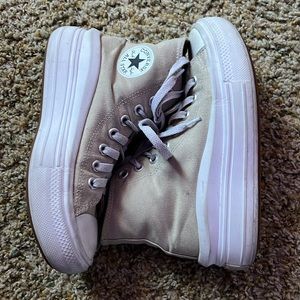 Converse platform Beige Chuck Taylor’s
